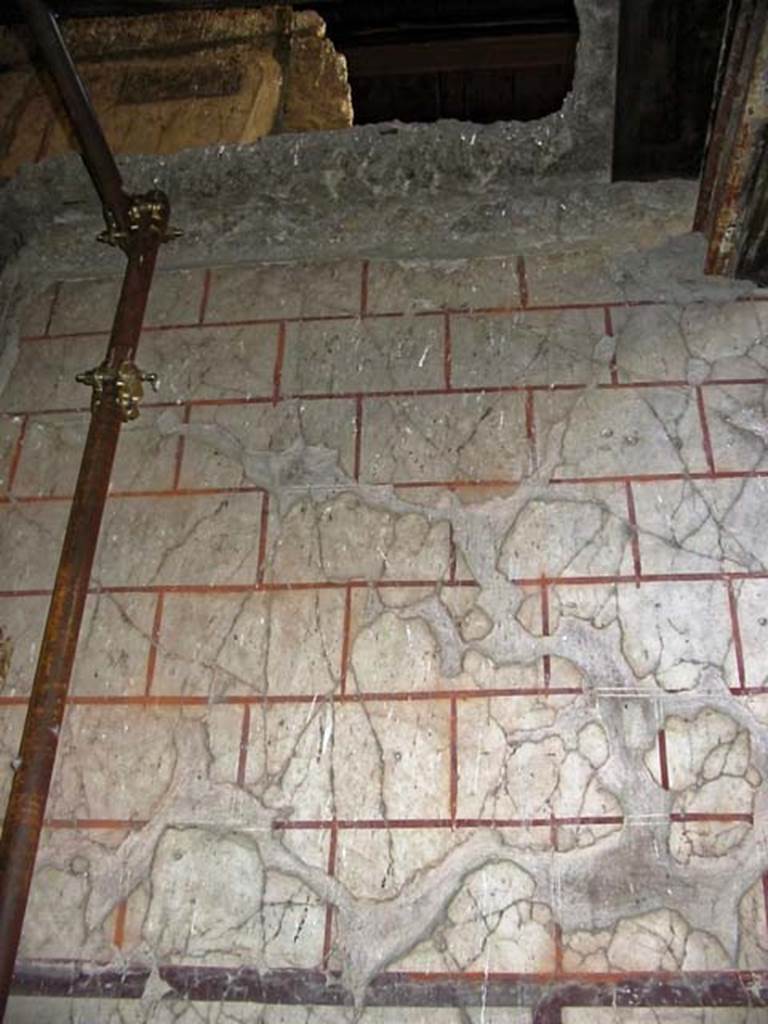 V.16, Herculaneum. May 2003. Looking towards north end of west wall. Photo courtesy of Nicolas Monteix.